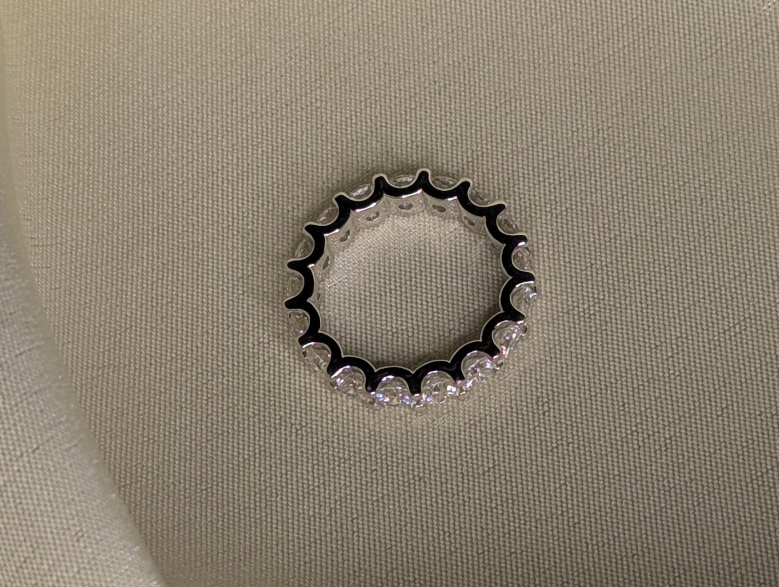 Solenne eternitetsband med runda moissanitestenar, 4 ct, 925 sterlingsilver